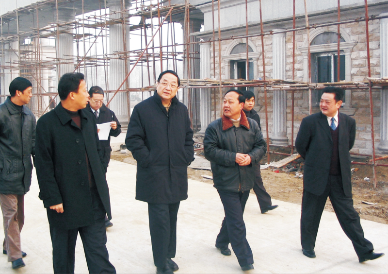 2005年1月14日，中共中央政治局委員、湖北省委書記俞正聲來公司調(diào)研